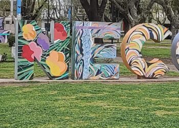 142° ANIVERSARIO: La Plaza “Dardo Rocha” se viste de fiesta