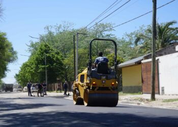 Se completó la colocación del asfalto en avenida 58 entre 81 y 91