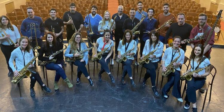 Con entrada gratuita se presenta la “Senior Big Band” en el París en adhesión a los festejos del 142º Aniversario