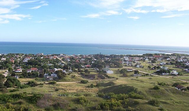 Arturo Rojas anunció una millonaria inversion con la instalacion de una malteria