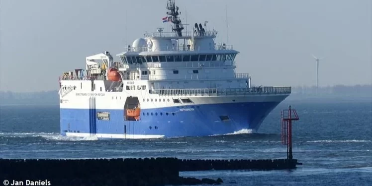 EXCLUSIVO: EXPLORACION  OFF SHORE . A más de 300 kilómetros de la costa de Necochea, se puso en marcha la exploración sísmica