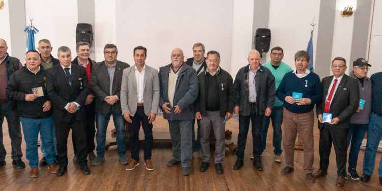 El municipio rindió homenaje a los Veteranos de la Guerra de Malvinas y sus familiares