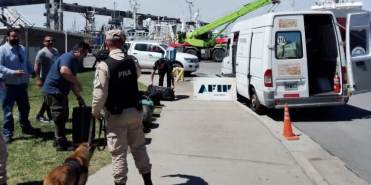 Off-shore: el buque Geo Service 1 recaló nuevamente en el Puerto de Mar del Plata