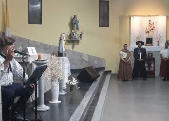 Exitosa presentación del folklorista Adrián Maggi en la Capilla San Cayetano