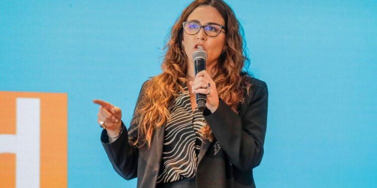 Vuelos 2024 de Aerolineas Argentinas. Participó del acto Jimena López