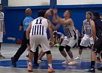 BÁSQUETBOL. Rivadavia es el primer finalista del torneo Clausura de la ABN