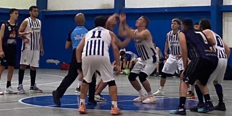 BÁSQUETBOL. Rivadavia es el primer finalista del torneo Clausura de la ABN