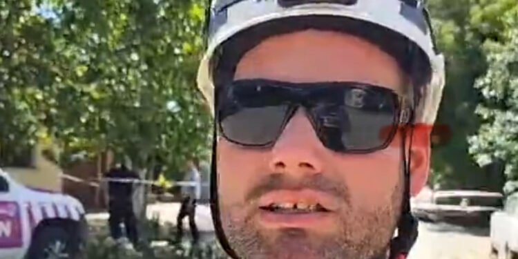 Defensa Civil y un trabajo arduo para dejar la ciudad en condiciones