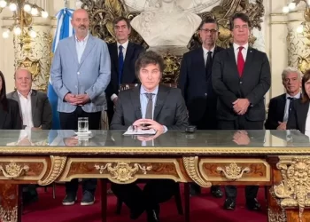 Entró en vigencia el DNU: la Justicia todavía no aceptó suspenderlo