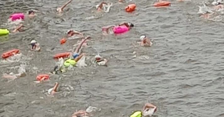 NATACIÓN. Taién Torales y Abraham, Los Destructores