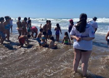 Los “Concientizadores Ambientales” comienzan a interactuar con las Escuelas Abiertas en Verano
