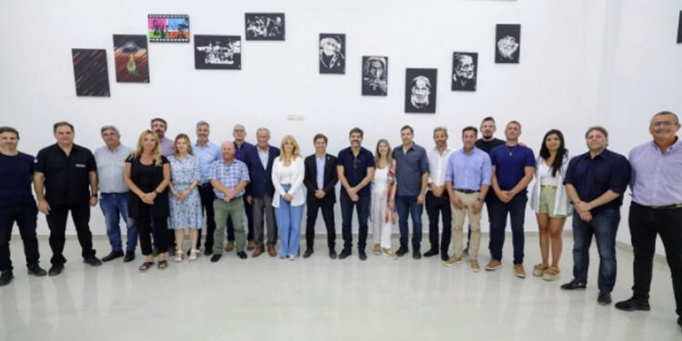 MAR DE AJÓ: Arturo Rojas participó de la reunión de los Intendentes y representantes del sector productivo con el gobernador Axel Kicillof.