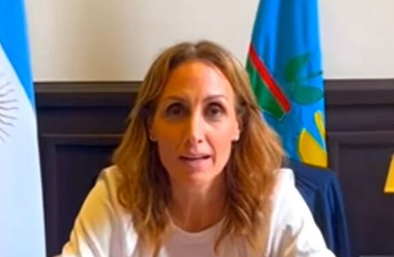 FLORENCIA ARIETTO: “En la historia argentina, la CGT lo único que ha hecho es daño”