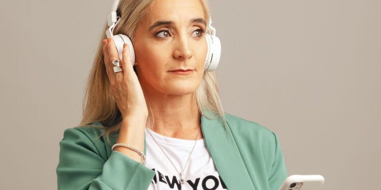 Este sábado comienza “Sentidos” en NECRADIO 98.3 con Julieta Burgueño