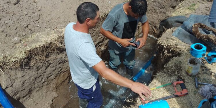 Pronta respuesta: Quedó restablecido el servicio de agua en la costa quequenense