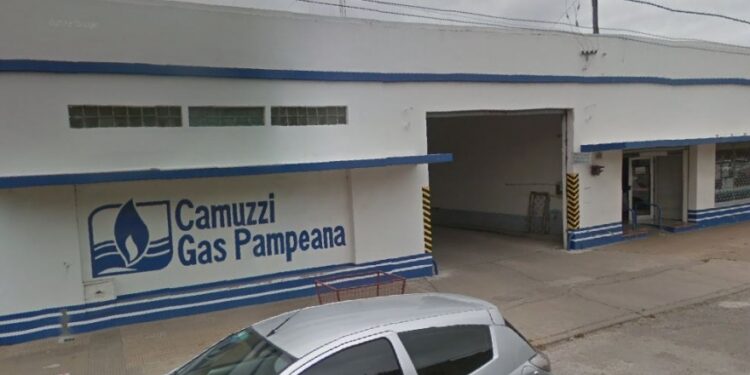 Camuzzi pidió un aumento del 421%: “Hace 5 años la empresa tiene rentabilidad negativa”