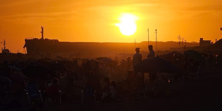 El calor no afloja y ayuda a levantar una flojisima temporada