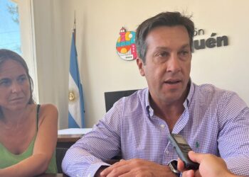 El Intendente visitó la Delegación de Quequén para planificar el año junto a su nueva titular
