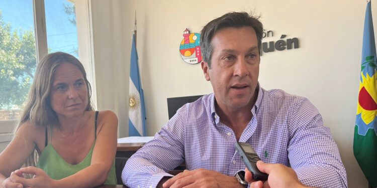 El Intendente visitó la Delegación de Quequén para planificar el año junto a su nueva titular