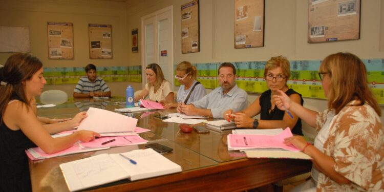 Proponen que la calle 4 desde 89 hasta Av 2, se llame “René Favaloro”