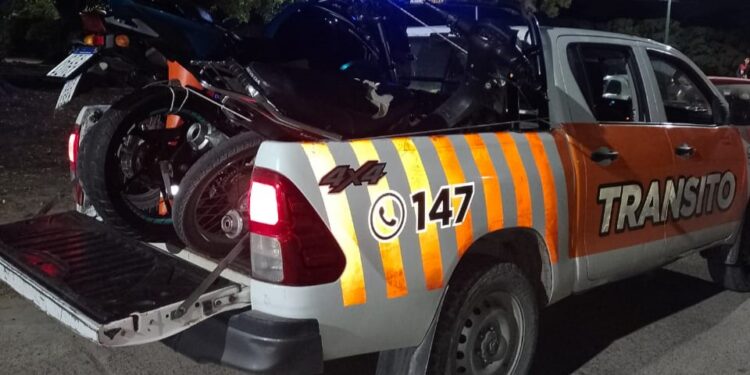 El municipio organiza controles de tránsito nocturnos para aumentar la prevención vial