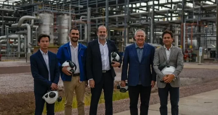 Embajador de Estados Unidos visita el Puerto de Bahía Blanca para profundizar lazos comerciales