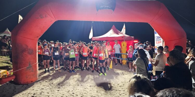 RUNNING NOCTURNO. El marplatense Pérez Lazarte fue el ganador. DIARIONQ y NEC RADIO 98.3 auspiciaron la “carrera del verano”.