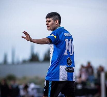 RICARDO ROBLES  “Mi meta siempre fue tratar de no dejar el fútbol”. Por Gustavo Schwedt