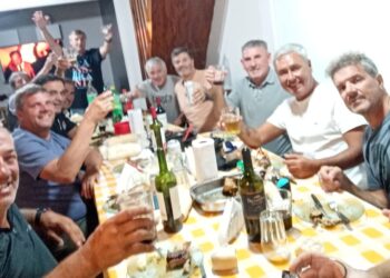 FÚTBOL. Los juveniles campeones de 1983, se reunieron tras 40 años