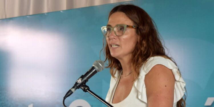 El gobernador de la Provincia de Buenos Aires puso en funciones a Jimena López como Presidenta de Puerto Quequén