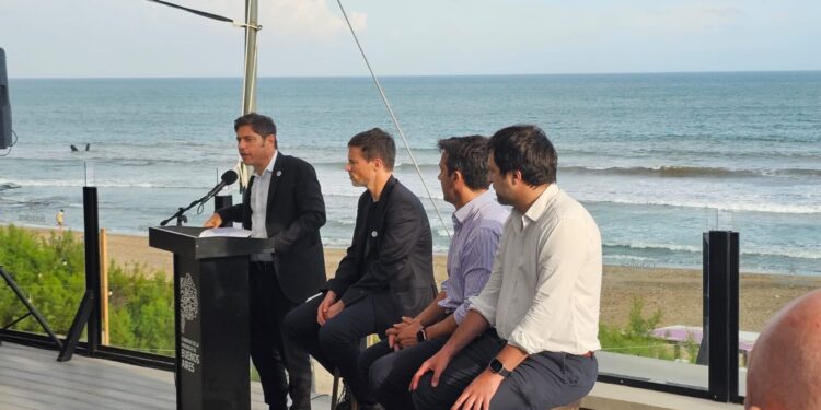 GERMÁN DE CÉSARE. “Puerto Quequén es estratégico y tiene gran importancia para la Provincia y el país”