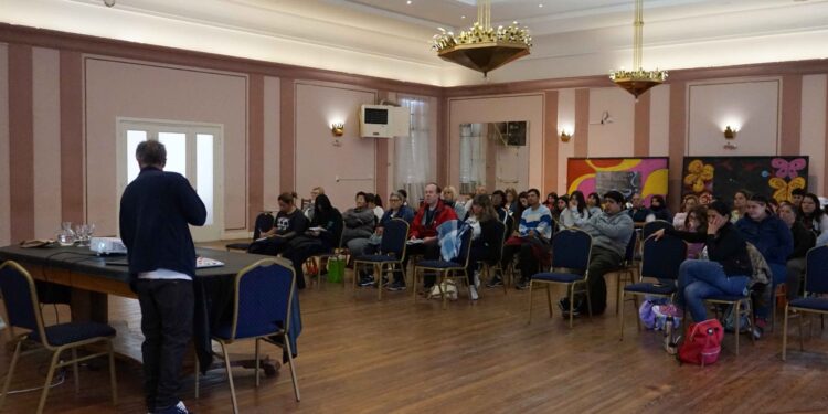 Invitan a emprendedores del rubro a participar del Curso de Manipulación de Alimentos  