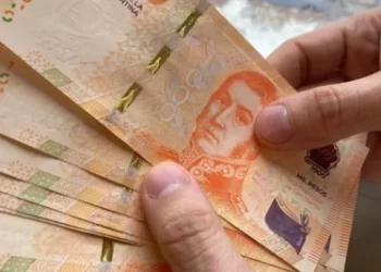 El Gobierno finalmente actualizó el Salario Mínimo, Vital y Móvil