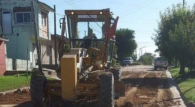 Con bacheos, repasos y entoscados, el Emsur mejora las calles de Necochea y Quequén