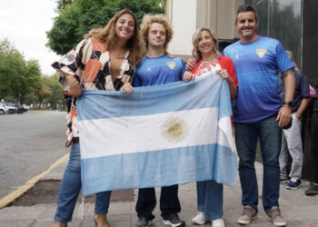 Nicolás Améndola llegó a la ciudad tras resultar entre los cinco mejores del mundo en Turquía