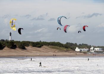 Turismo publicó el corredor del surf con mapa interactivo