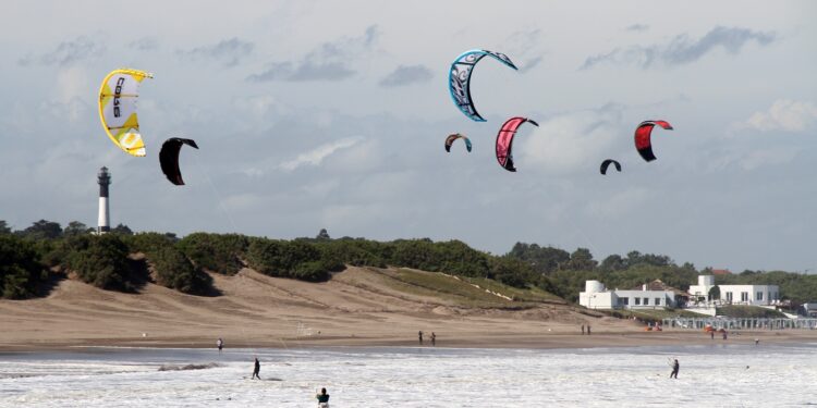 Turismo publicó el corredor del surf con mapa interactivo