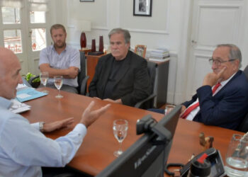 Unicen se declaró en Estado de Emergencia Económica: el Rector se reunió con el Intendente