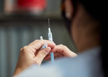 Nueva vacuna obligatoria para personas gestantes contra el Virus Sincicial Respiratorio