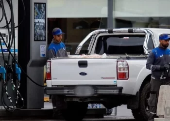 El lunes vuelven a aumentar los combustibles