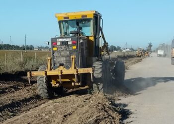 Fuertes trabajos para mejorar la transitabilidad en la Playa Municipal de Camiones