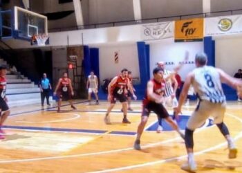 BÁSQUETBOL. Se cerró la cuarta fecha con victoria de Rivadavia. Por Leo Menna