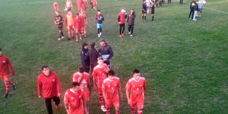 PREFEDERAL DE FÚTBOL. Rivadavia y Mataderos quedaron a mano