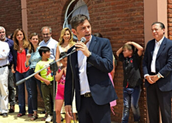 El gobernador recibió en Benito Juárez una carta firmada por 16 sociedades rurales.