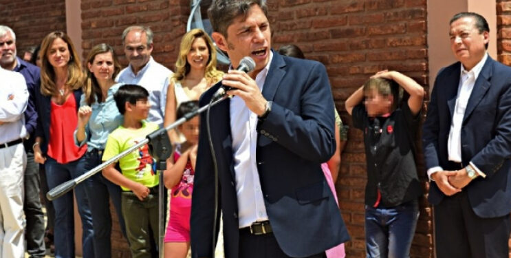 El gobernador recibió en Benito Juárez una carta firmada por 16 sociedades rurales.