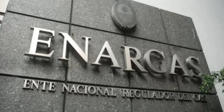 Gas: aprueban cuadros tarifarios con aumentos promedio del 300%