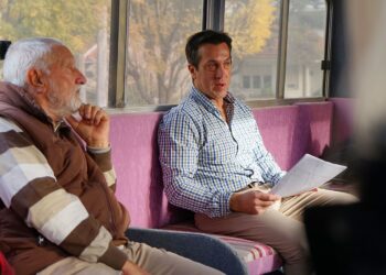 El intendente recibió a unos 40 vecinos en el retorno de la Oficina Móvil