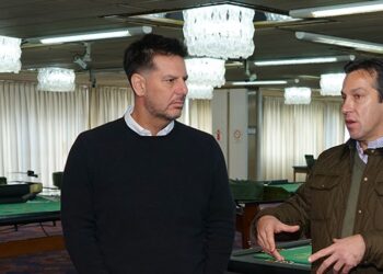 Nuevos aires en el Casino de Necochea: Rojas y Atanasof recorrieron la sala junto a sus trabajadores