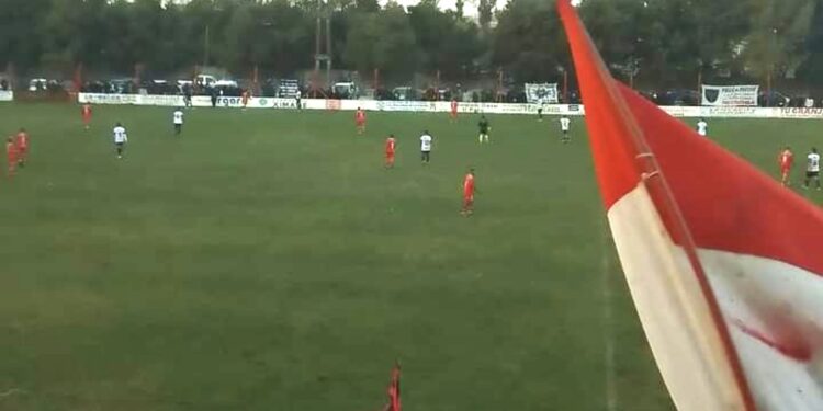 FÚTBOL. El clásico se quedó en el Norte.Mataderos se impuso a Villa del Parque por el torneo Prefederal