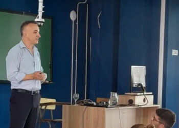 Lic. EMILIANO COSSIO. “Éste fue un paro por partida doble”. Por Julieta Burgueño